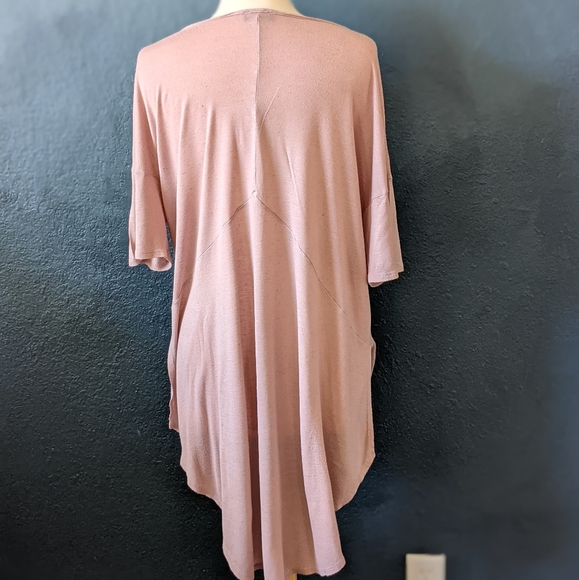 Dee Elle oversized lightweight pink top - Picture 2 of 5